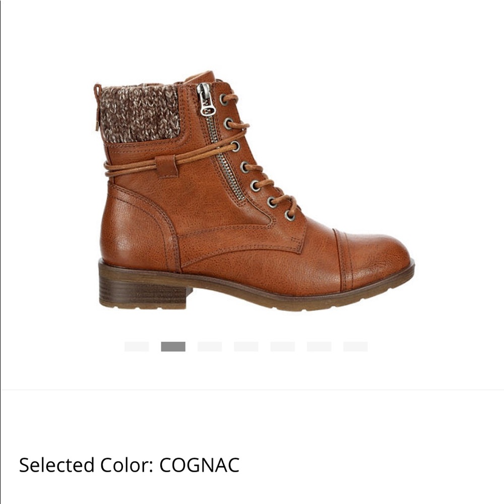 Combat boot